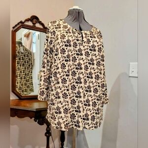 NWT 3X Rhinestone Grommet Neckline Blouse